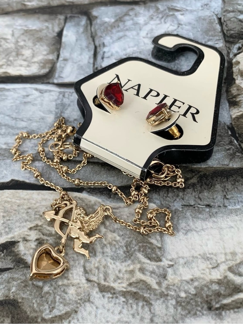 Napier Be My Valentine Cupid Arrow Heart Pendant Necklace Post Earrings Set Gold - Picture 2 of 3